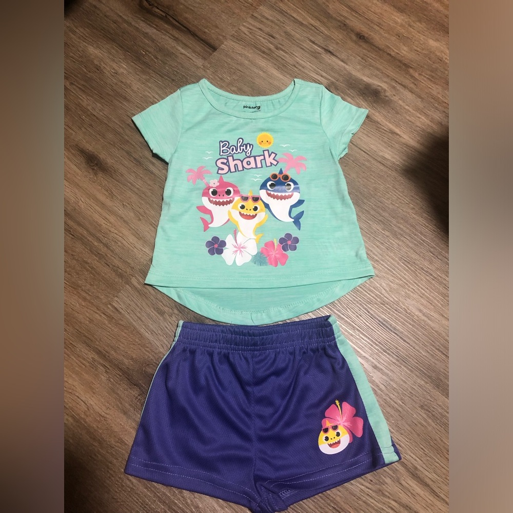 Baby shark outfit
